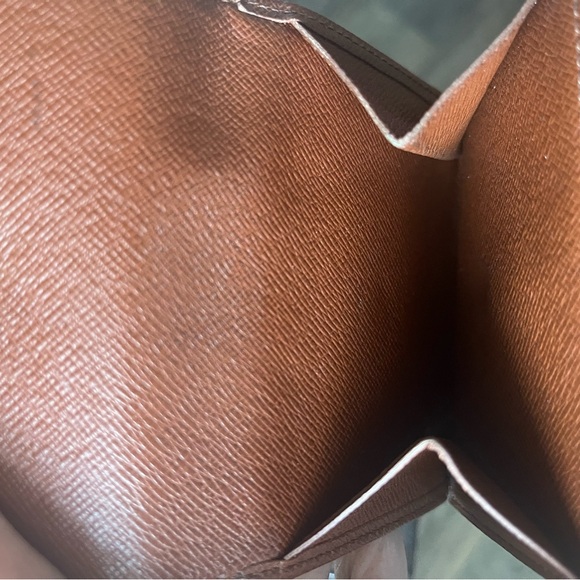 Louis Vuitton Monogram Elise Wallet - Picture 3 of 7